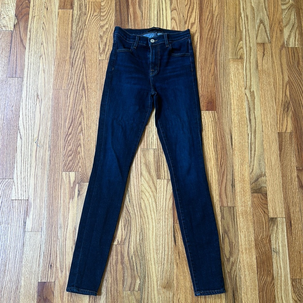 J Brand - Skinny Jeans - Medium Waisted- LIKE NEW
